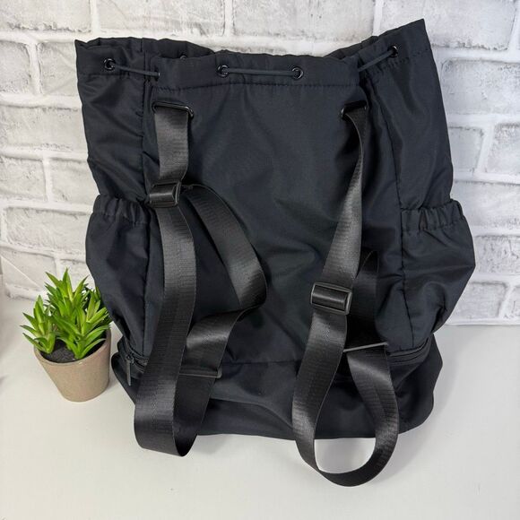 Beyond Yoga Convertible Gym Backpack Bag Black - Picture 6 of 10
